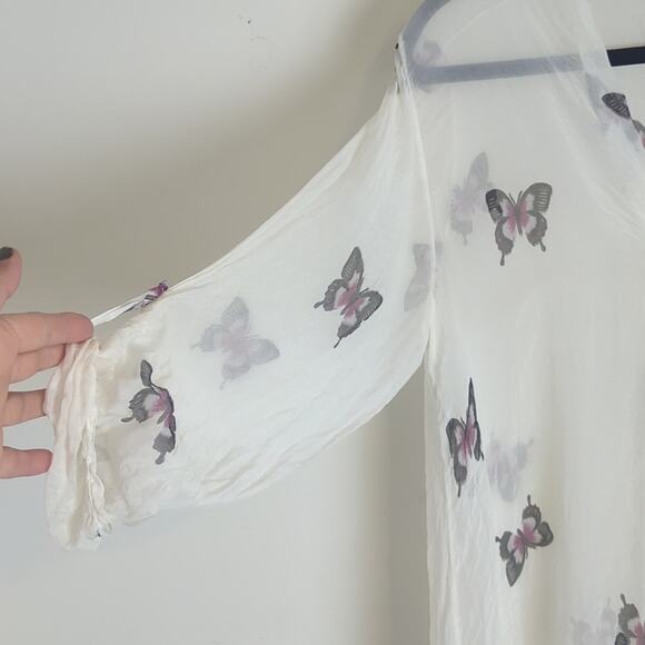 Lola Made in Italy White Butterfly Print Sheer Blouse Size Small - Picture 9 of 12